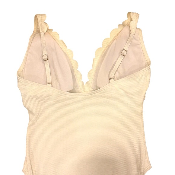 Kate Spade Swimwear, Scallop V-Neck One Piece Swimsuit, Ivory Large NWT - Picture 7 of 12